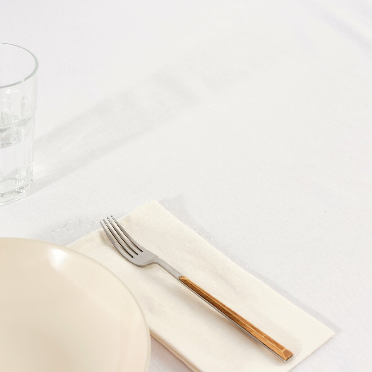 Stain-proof resined tablecloth Belum Liso White 180 x 180 cm Smooth